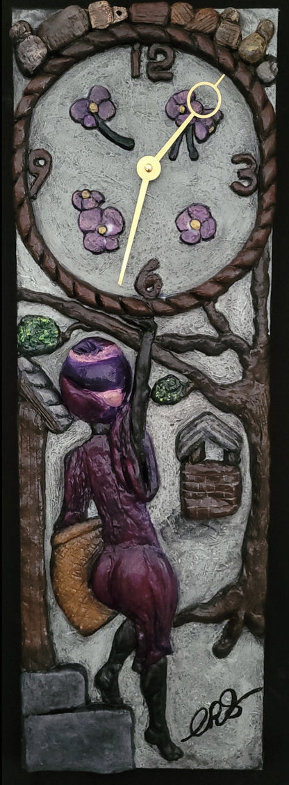 ON HER TIME - Time Sculpture Collection
