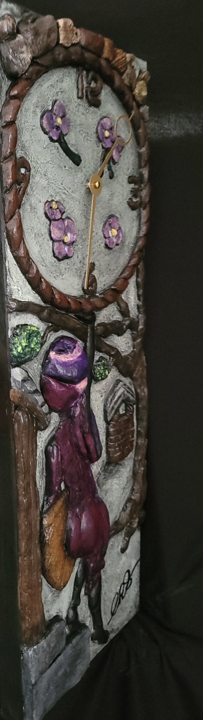 ON HER TIME - Time Sculpture Collection